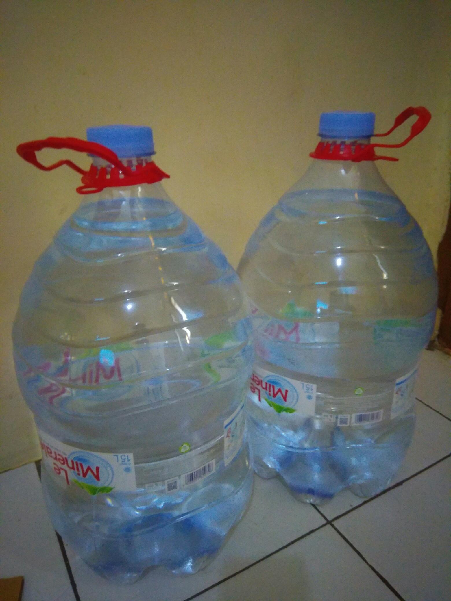 Le Minerale Galon Sekali Pakai Air Mineral 15 Liter | Shopee Indonesia