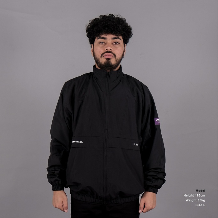 UNKL347 Jaket Pria Windbreaker Warna Black NEW PERUGIA