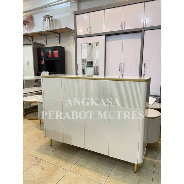 Lemari sepatu / Buffet consule