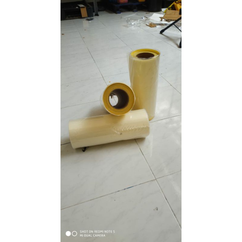 

Plastik pelastik sticker Laminating Dingin MATTE/DOFF DAN GLOSSY 31 x 46mA3+ ROLL