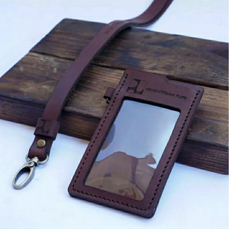 

NAME TAG KULIT CUSTOM GANTUNGAN ID CARD HOLDER KULIT CUSTOM NAMA LOGO