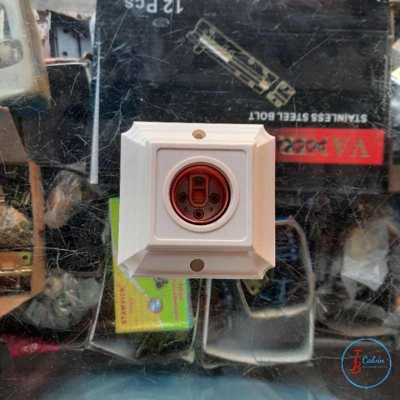 Fitting Lampu Plafon Broco 1210 / Rumah Lampu Persegi Broco / Rumah Lampu Plafon Broco 1210