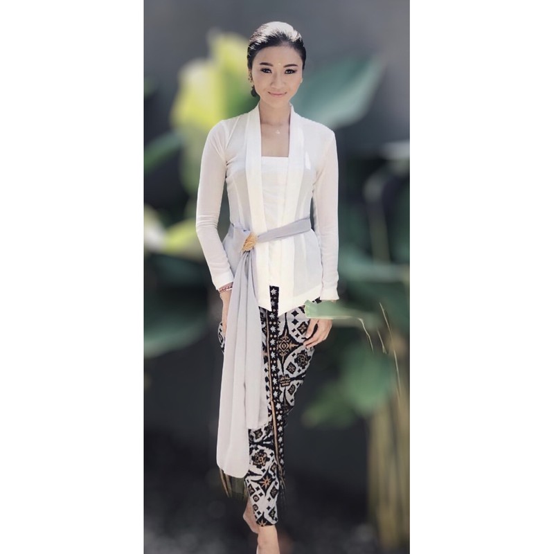 Set kebaya jadi