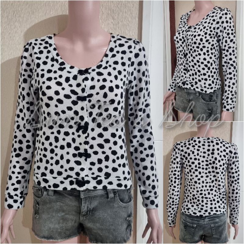 White and black polkadot ribbon buttons long sleeve outer cardigan.