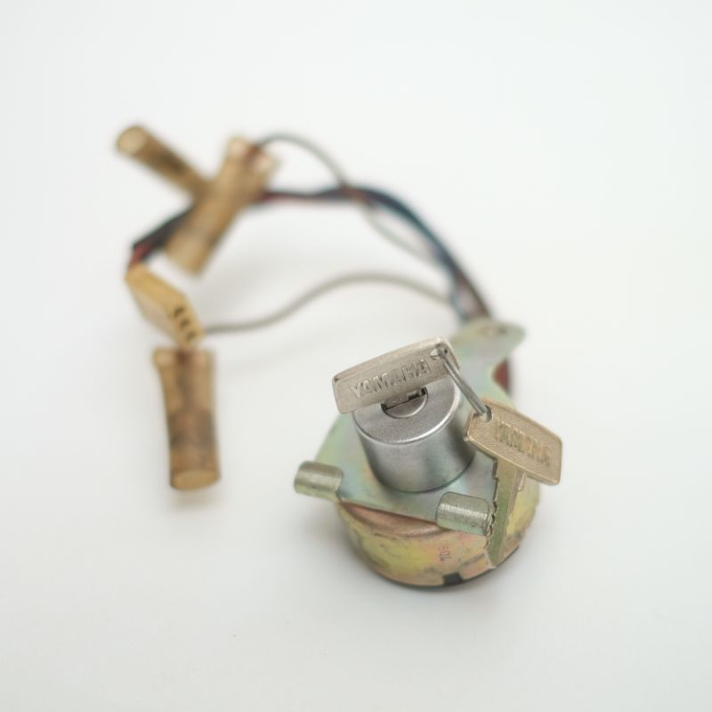 KUNCI KONTAK YAMAHA V50 V75 V75E ELECTRIC DOBEL STATER DOUBLE STARTER KABEL 6 ORIGINAL NOS ORI BARU