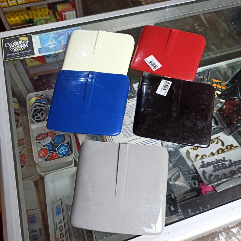 PET TOPI STOPLAM VESPA SUPER SPRINT PET LAMPU REM VESPA SUPER SPRINT