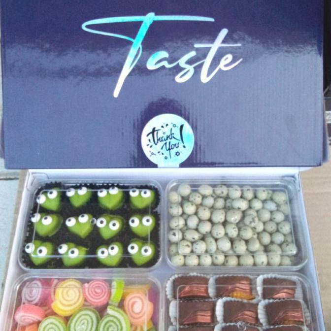 

TERLARIS PAKET COKLAT LEBARAN SUPER PREMIUM TASTE MAKANAN & MINUMAN