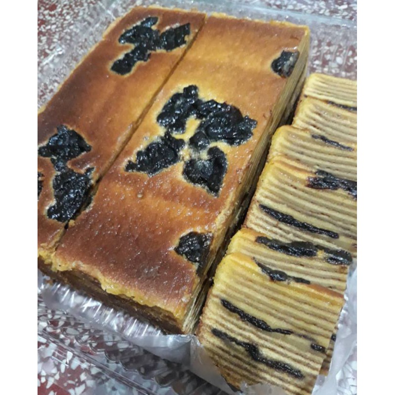 

Lapis Legit Prunes 20x20cm kue basah Khas Palembang cake