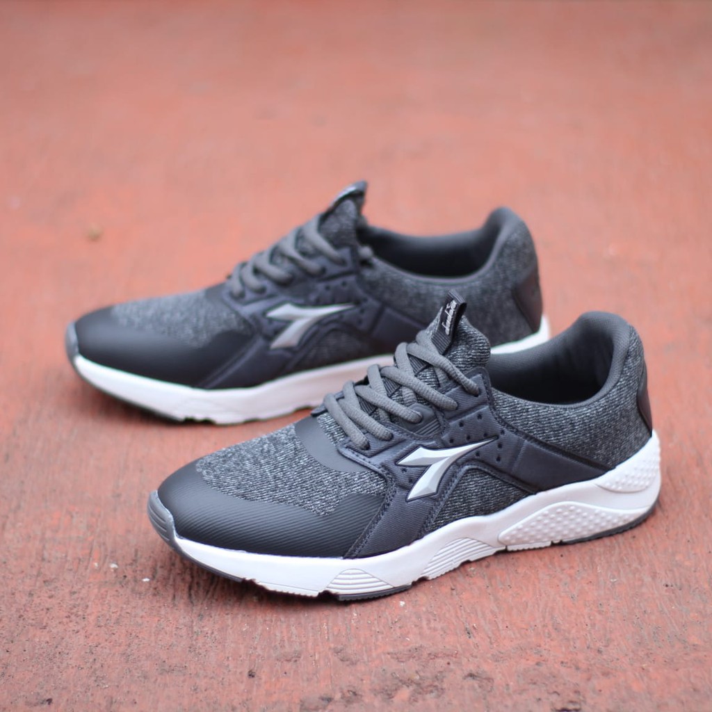 Diadora saverio ORI 100%