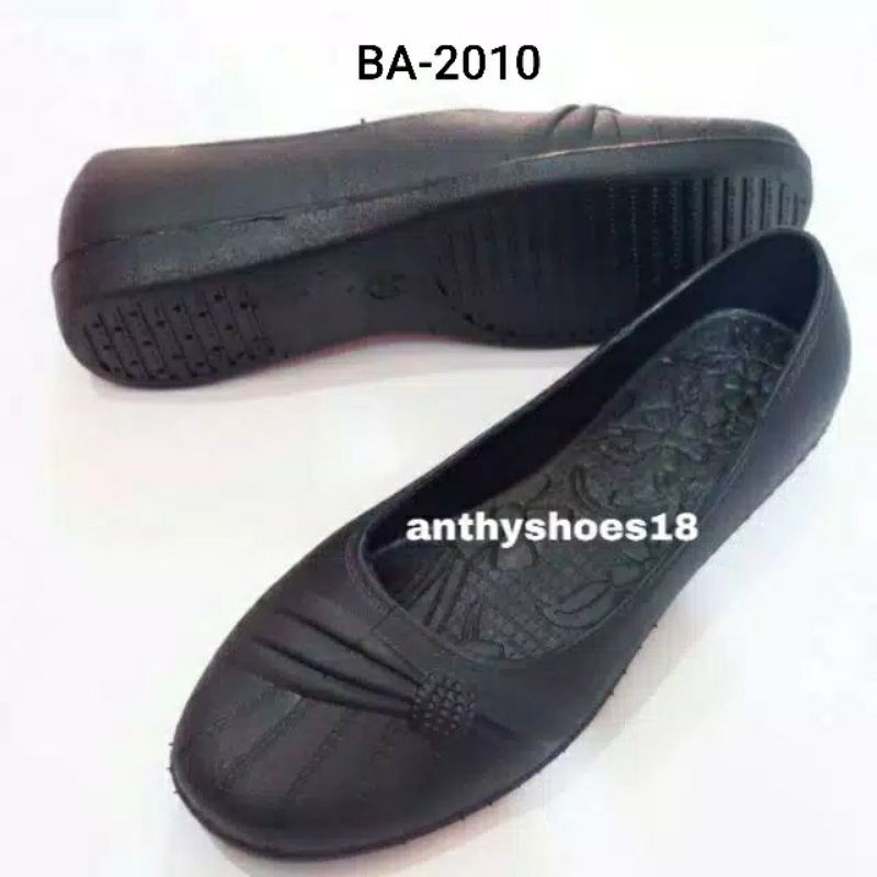 Sepatu Karet Anti Air Warna Hitam untuk Wanita / Sepatu Kerja Karet