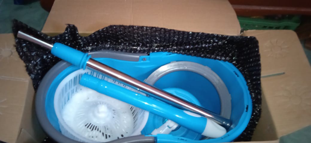 Alat Pel Lantai Magic Wonder Spin Mop Original Putar 360 Derajat Otomatis Tanpa Peras Pakai Roda