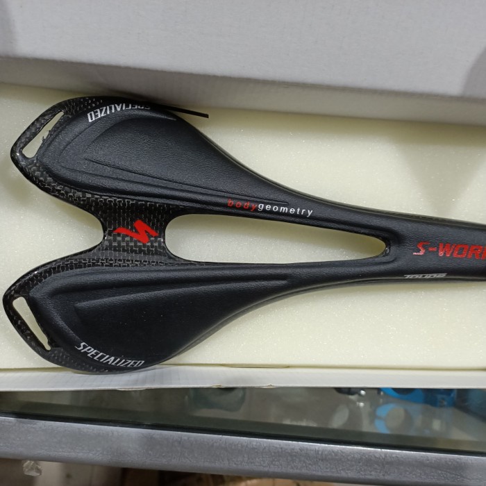 SADDLE SPECIALIZED CARBON TOUPE SADEL SEPEDA ROABIKE KARBON RB TIPIS RAMPING RINGAN