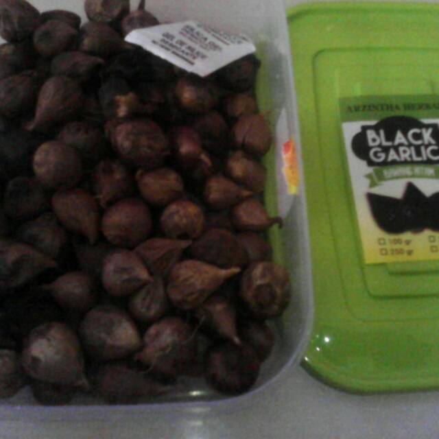 

BAWANG HITAM TUNGGAL