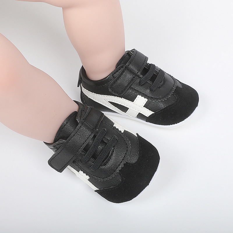 Sepatu Bayi Prewalker Laki Laki Umur 0 - 12 Bulan Sepatu Sneakers Anak Bayi Laki Laki Perempuan Baby Prewaker Shoes Cowok Cewek Murah Umur 0 - 14 Bulan, umur 1 Tahun 0 - 6 Bulan Hitam Putih AK 06