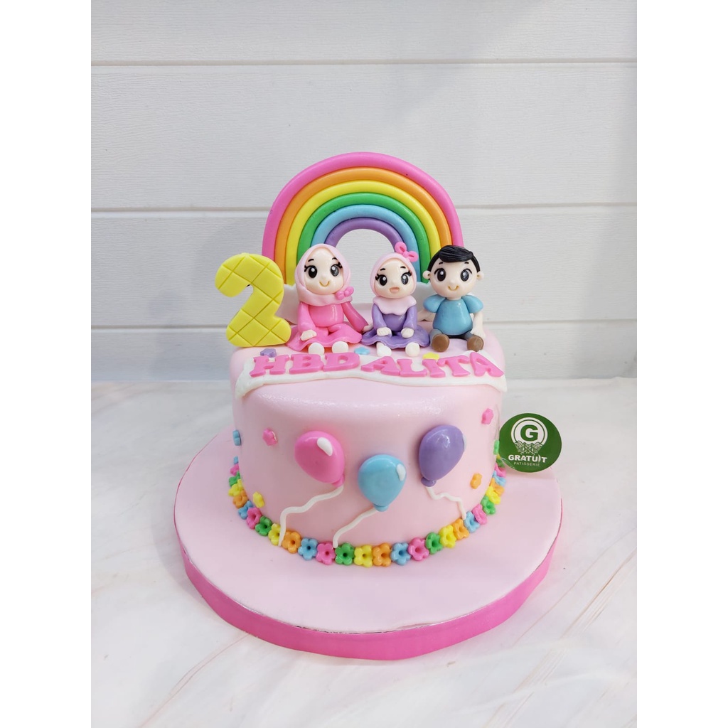 

FIGUR RAINBOW BIRTHDAY CAKE / KUE ULTAH UK 15CM