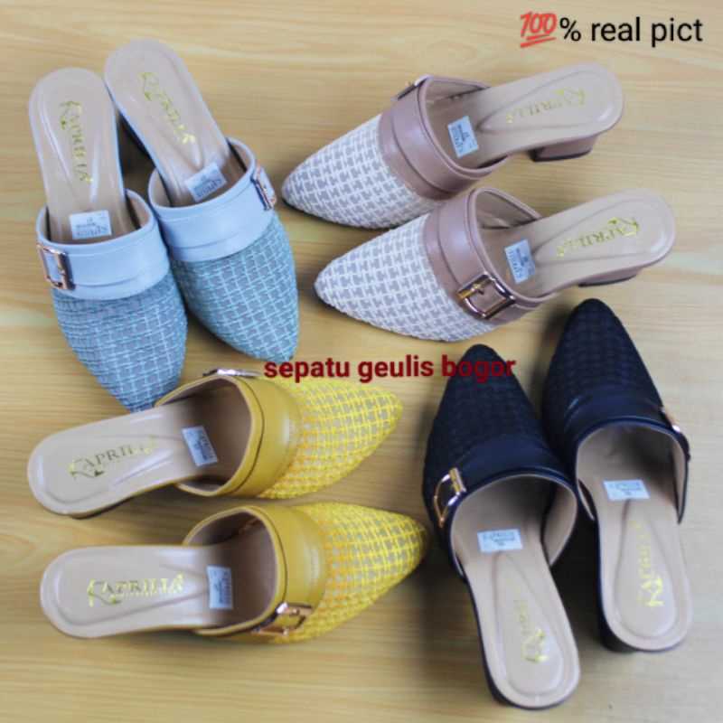 sandal sepatu bustong brukat hak tahu wanita terbaru kekinian/sendal brukat pesta wanita kondangan  Aprilia collection bisa cod