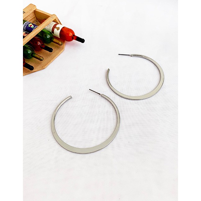 LRC Anting Tusuk Fashion Silver Alloy Circle Studs D84450