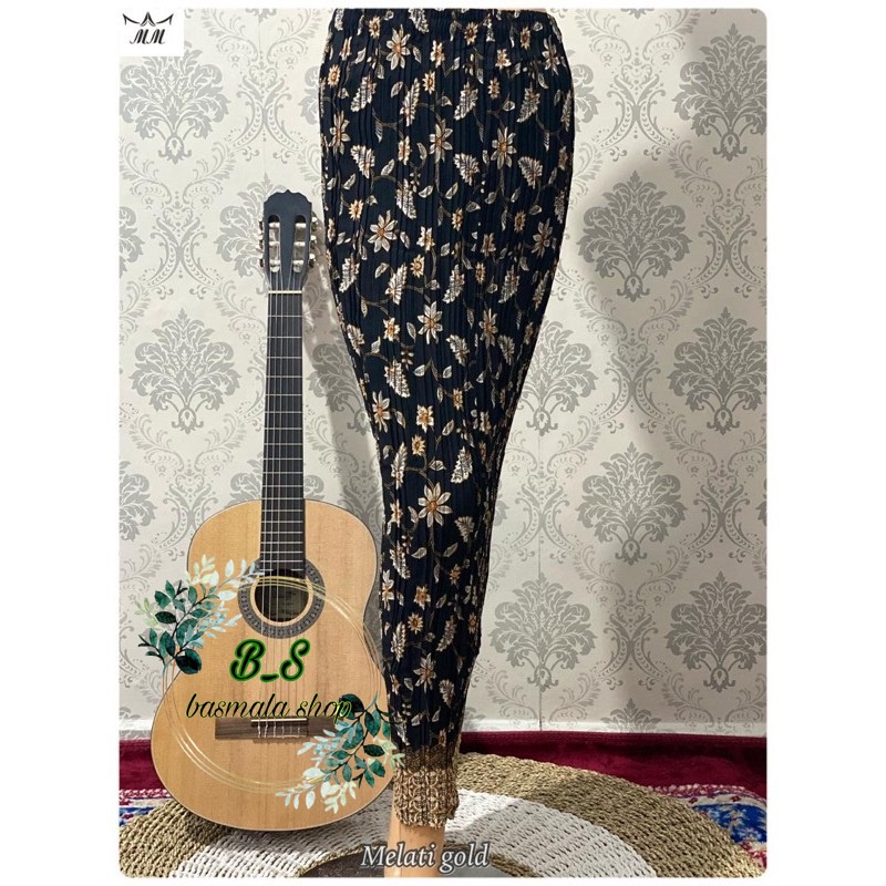 REAL PICT ROK PLISKET BATIK / ROK PLISKET / BAWAHAN KEBAYA / ROK KEBAYA / ROK WISUDA / RAGAM MOTIF / ROK PLISKET BATIK / ROK PLISKET / BAWAHAN KEBAYA / ROK KEBAYA / ROK WISUDA / MELATI GOLD