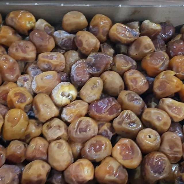 

Kurma Sukari Ukuran 3kg