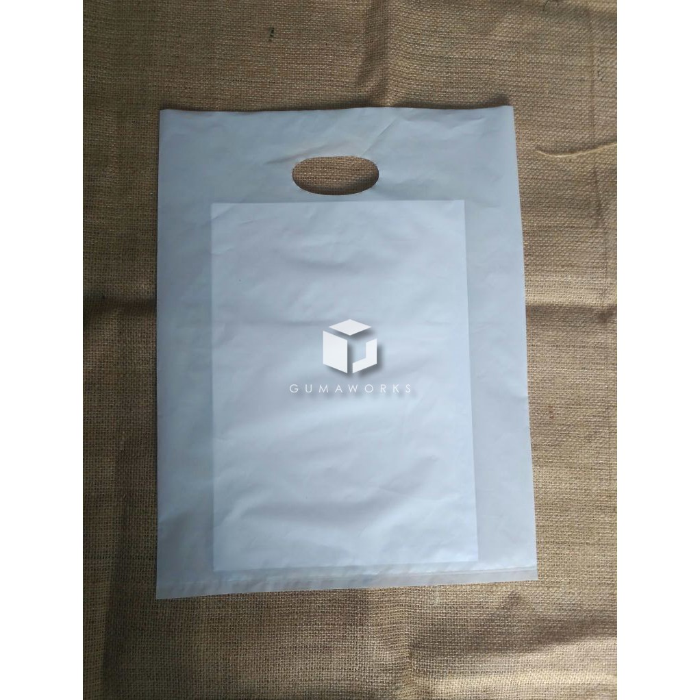 

PACKAGING PLASTIK HD PLONG UKURAN 30x40 CM POLOS TANPA SABLON