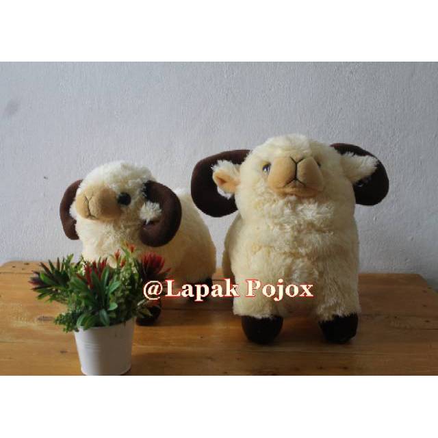 Boneka Domba Tanduk Size M