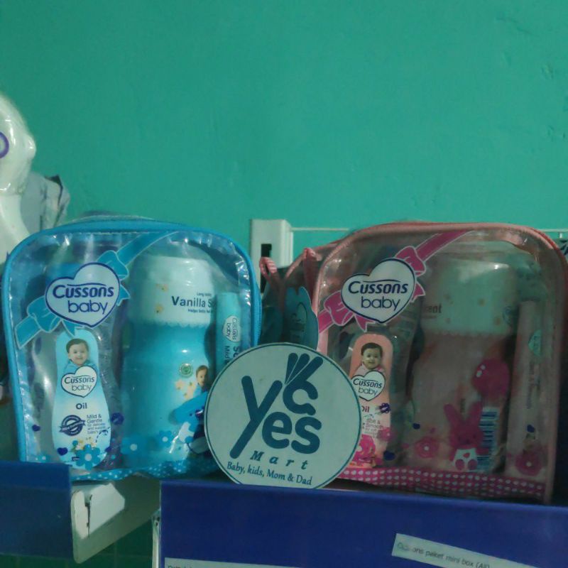 Cussons mini bag Paket Hemat Perlengkapan bayi kado cuson Cusons isi 4 Soap Sabun Powder Bedak Baby Oil Shampoo sampo