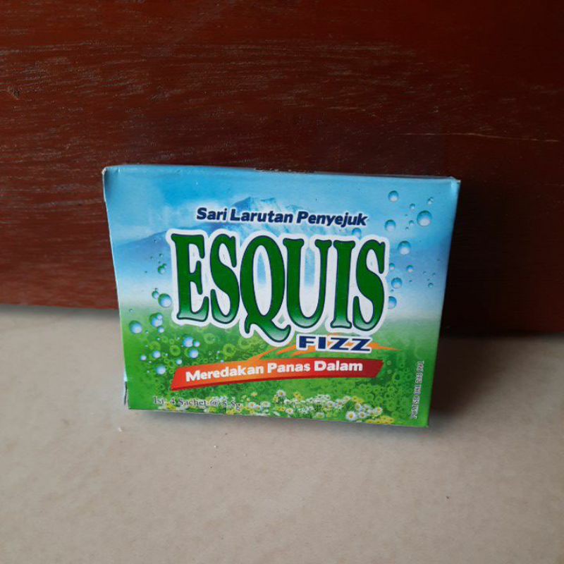 Esquis Fizz Sari Larutan Penyejuk Isi 4 Sachet @ 5,5g