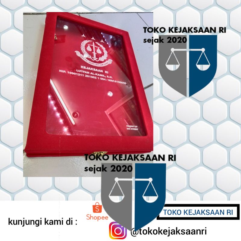 

Gift Box Costume Logo Nama Kotak Atribut Tempat Aksesoris