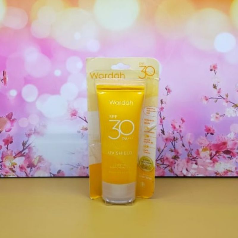 uv shield sunscreen wardah spf 30 50  pa+++ tabir surya