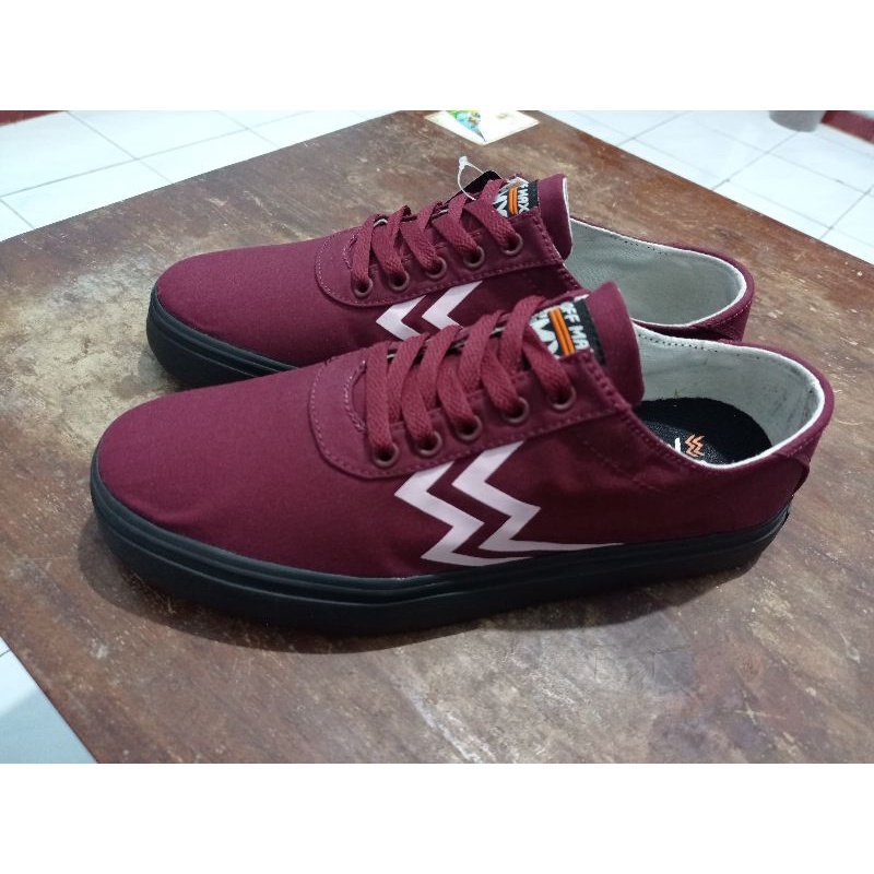 Geoff Max Vista Port Royale Maroon Black | Sneakers | Sepatu Pria | Fashion Shoes