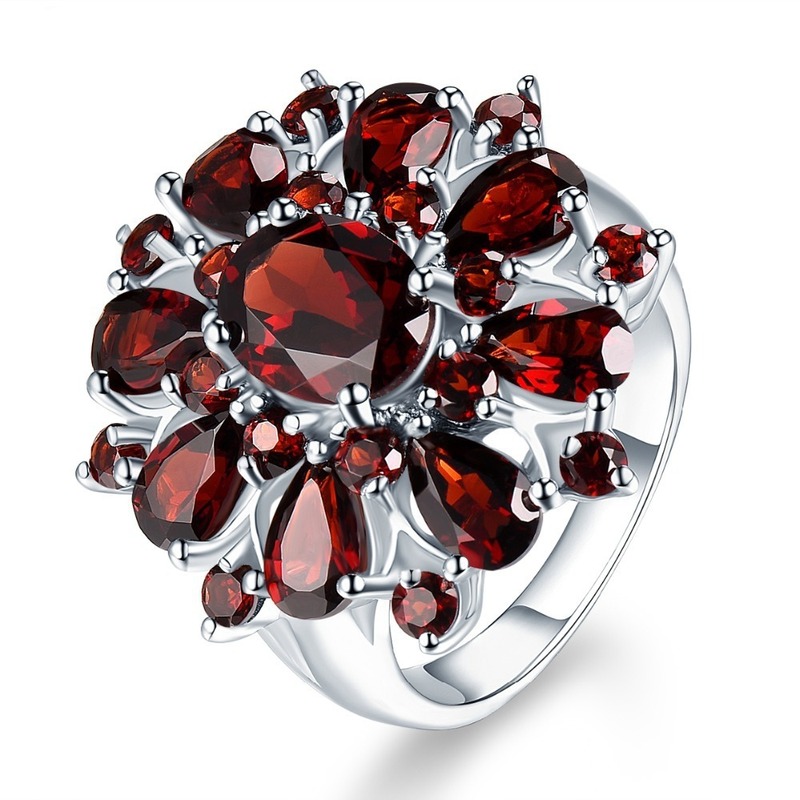 Cincin Ruby Mewah Untuk Wanita