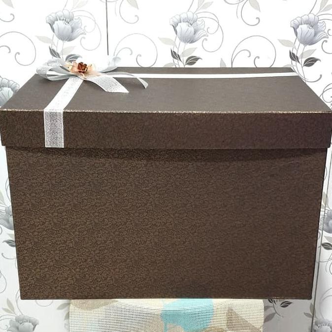 

Kotak Kado/Gift Box Exclusive Emboss Custom Bengiweti