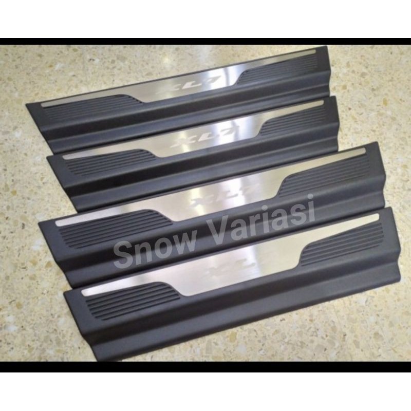 Sillplate Samping XL7 2020 2022 Activo Sporty