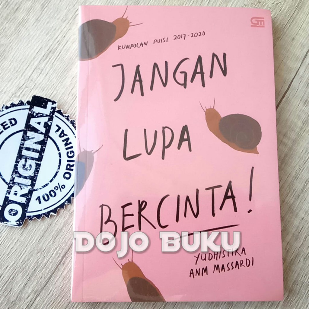 Jangan Lupa Bercinta by Yudhistira Anm Massardi