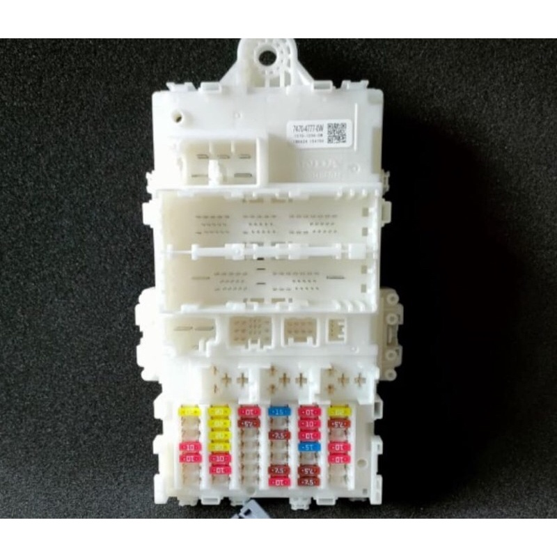 fuse box sekring kelistrikan Honda hrv T7A-UC10-M1