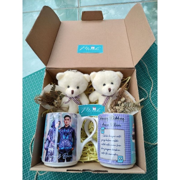 

HAMPERS BIRTHDAY/HAMPERS WISUDA/HAMPERS ULTAH/MUG CUSTOM