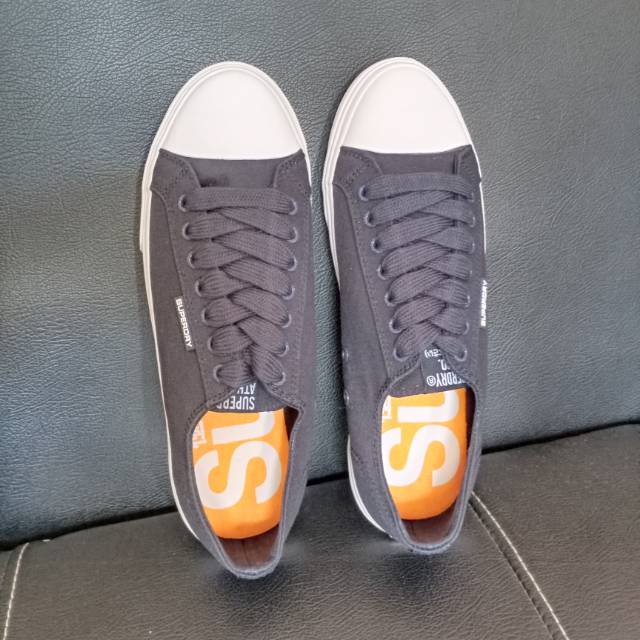 Sepatu skate Superdry 42 27cm original