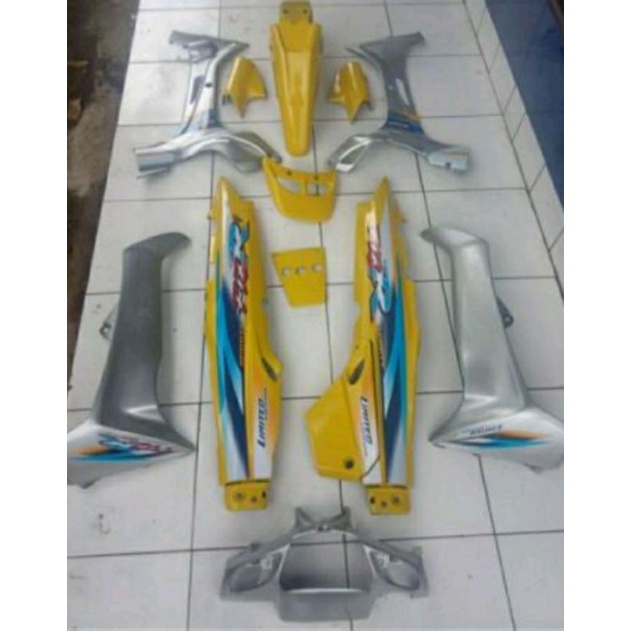 cover bodi FIz R kuning silver halus full set