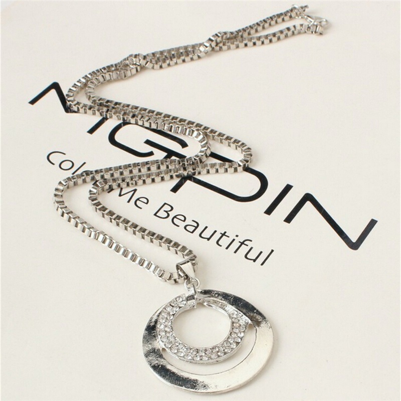 Kalung Rantai Panjang Lapis Silver Dengan Liontin Kristal Berlian Imitasi Untuk Wanita