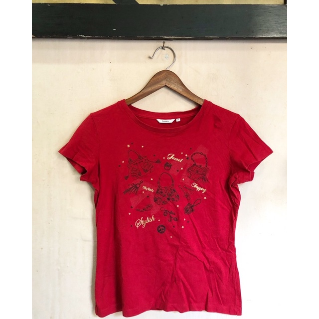 Preloved Kaos Bossini Merah