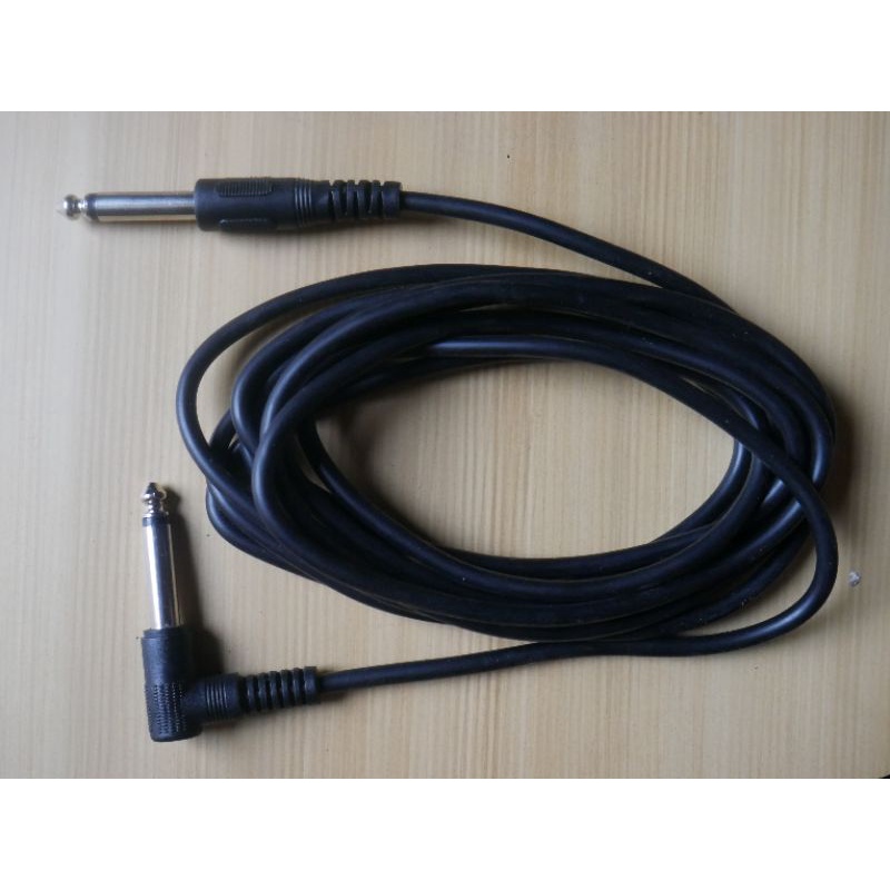 Kabel Jack Gitar