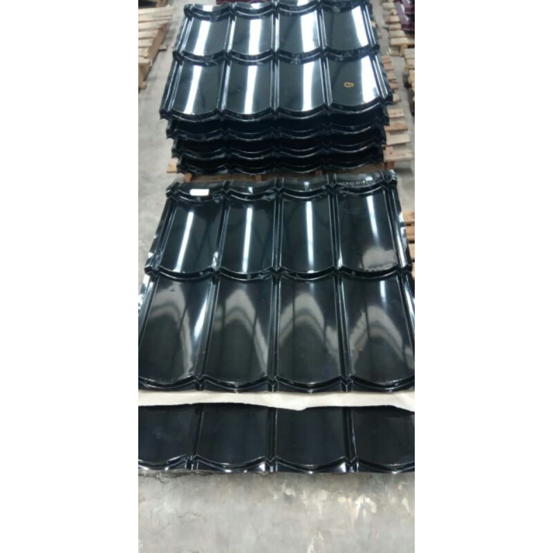 Genteng Metal Polos Warna Hitam Tebal 0.3