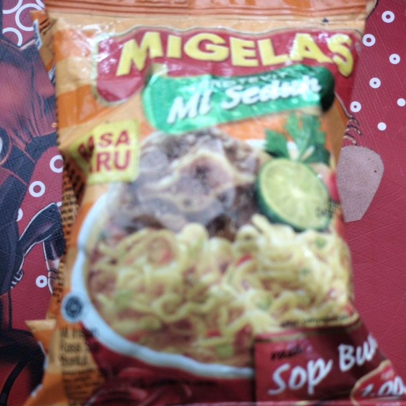 

Mie Gelas Rasa SOP Buntut 28g isi 10pcs