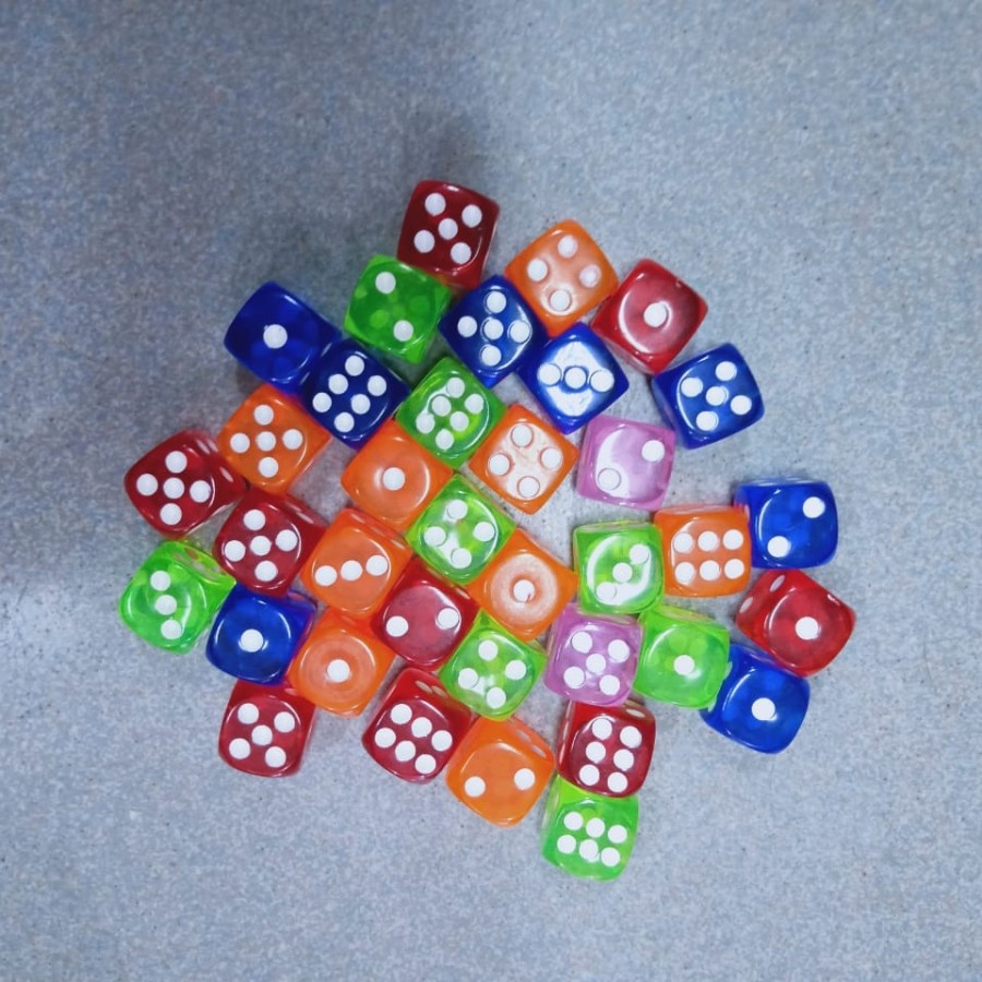 

Promo Dadu Warna Warni 14mm x 14mm Warna Mix