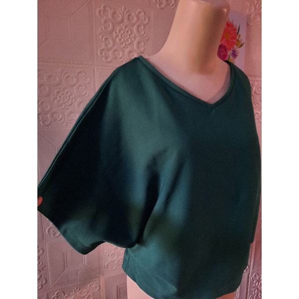 Blouse sabrina crop top Gu uniqlo