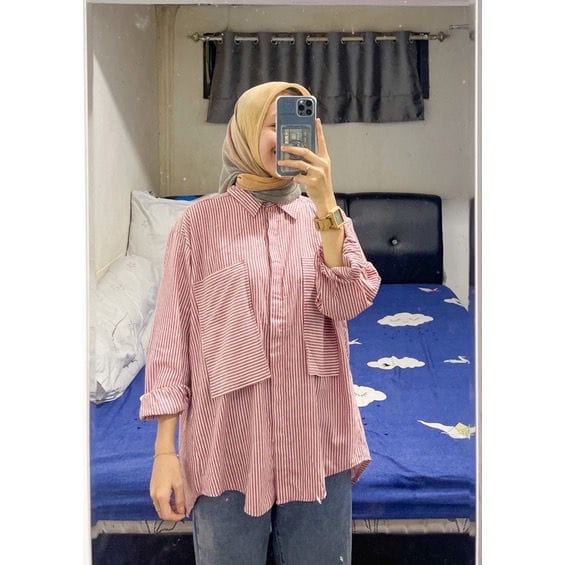 Tq88indonesia Fashion Kemeja Salur Wanita Lengan panjang / Laika Stripe Oversize Pocket Shirt / Kem / Hem / Busana Casual Cewek / Ootd Kekinian / Outfit