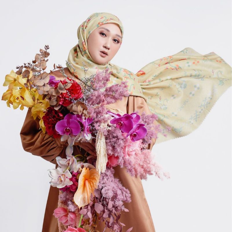 JILBAB LAGOSI RAWALLANGI | JILBAB DIAN PELANGI STUDIO × RADWAH