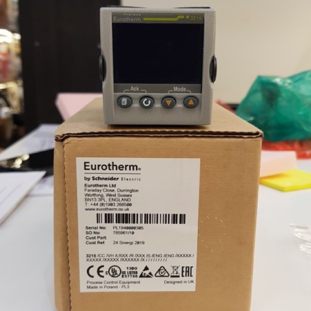 3216/cc/VH/LRXX/R/XXX   Temperature Controller, Merck Eurothern 3216/cc/VH / LRXX/R/XXX/G/ENG/ENG  3216 / Cc / Vh / Lx / Gx / Rx / Gx / Geng