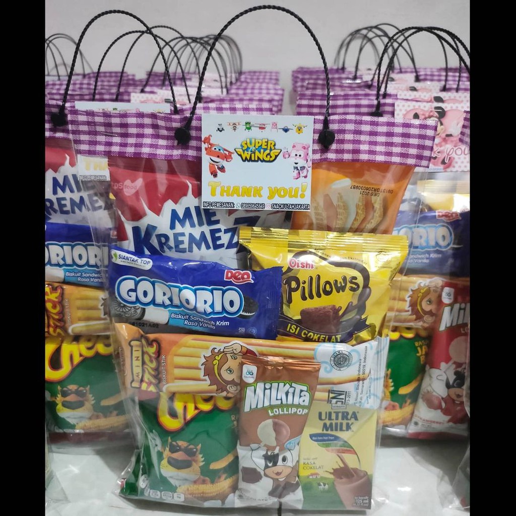 

Paket snack ulangtahun souvenir ultah hampers snack godiebag Bingkisan Ultah min.order 10pc kode U-3