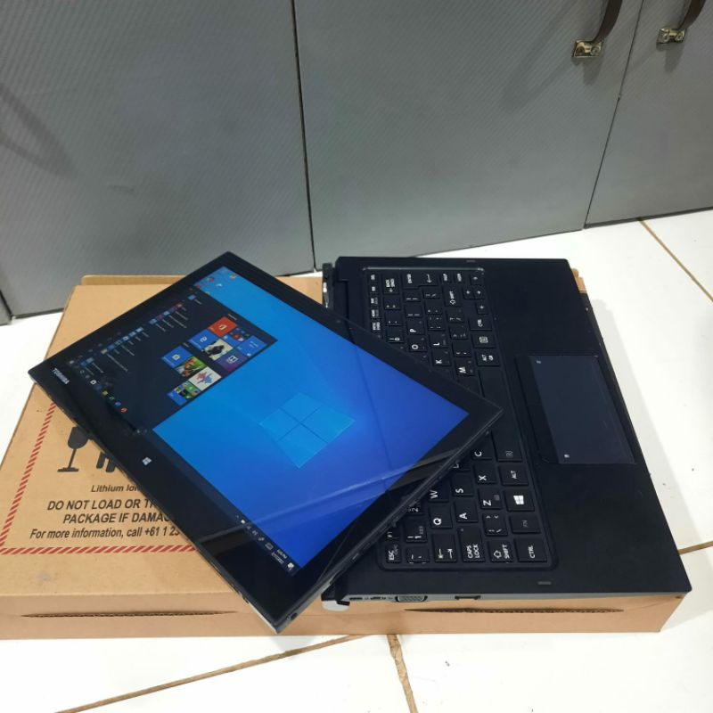 Laptop 2 in 1 Toshiba Portege Z20T Ram 8GB SSD 256GB Tablet Touchscreen Full HD IPS Windows 10
